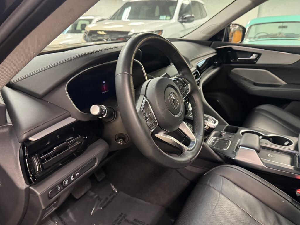 Certified 2024 Acura MDX w/ Technology Package AWD/4WD image 28