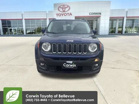 Used 2016 Jeep Renegade Latitude w/ Cold Weather Group AWD/4WD image 37