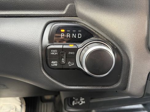 Used 2023 RAM 2500 Tradesman w/ Chrome Appearance Group image 11