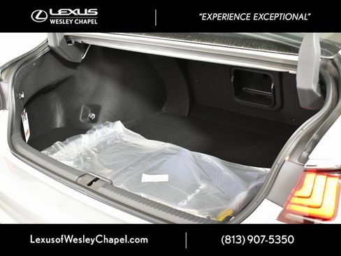 New 2025 Lexus ES 350 Ultra Luxury image 15