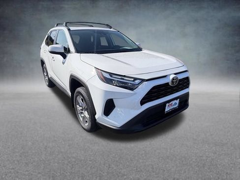 Used 2023 Toyota RAV4 XLE w/ Convenience Package AWD/4WD image 8