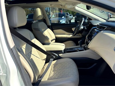 Used 2022 Nissan Murano Platinum w/ Cargo Package image 16
