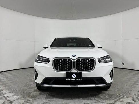 Used 2023 BMW X4 xDrive30i image 2