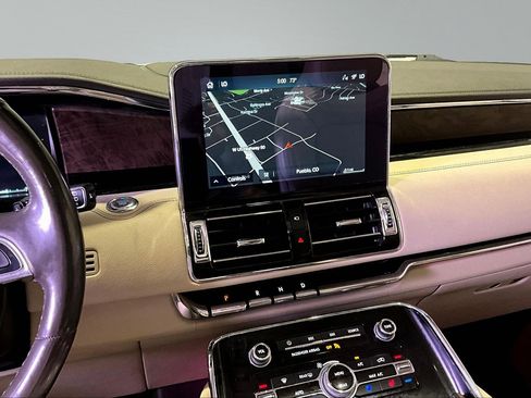 Used 2020 Lincoln Navigator Reserve w/ Luxury Package AWD/4WD image 9