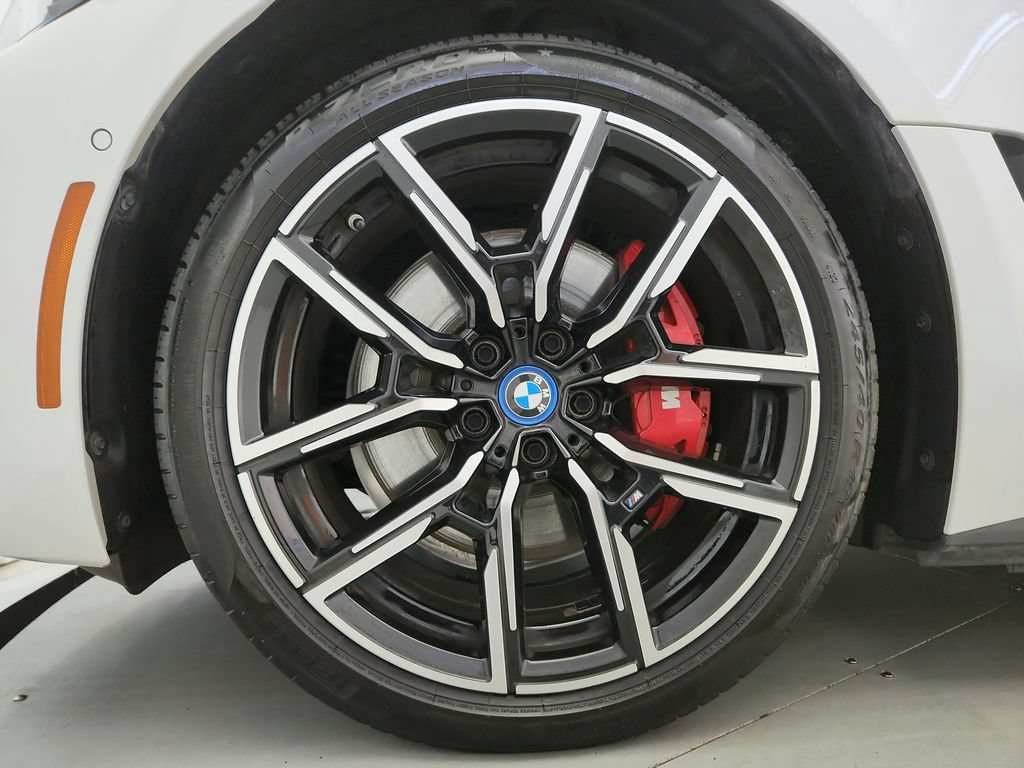 Used 2024 BMW i4 xDrive40i w/ M Sport Package AWD/4WD image 42