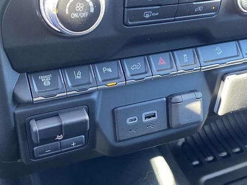 New 2024 GMC Sierra 2500 Pro w/ 1SA Pro Safety Plus Package AWD/4WD image 30