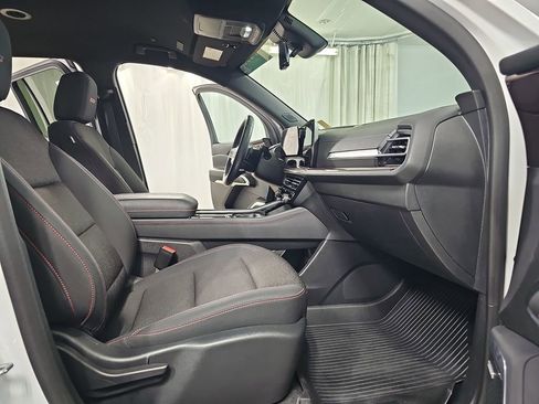 Certified 2024 Chevrolet Traverse Z71 w/ Enhanced Driving Package image 13