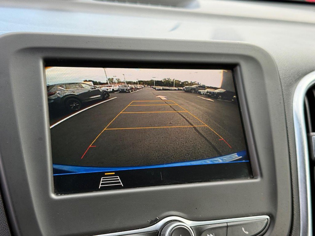 Used 2019 Chevrolet Equinox LT FWD image 21