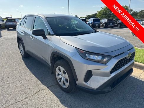 Used 2022 Toyota RAV4 LE AWD/4WD image 1