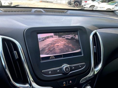 Used 2024 Chevrolet Equinox LT AWD/4WD image 18