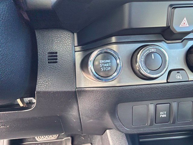 Used 2023 Toyota Tacoma TRD Sport AWD/4WD image 13