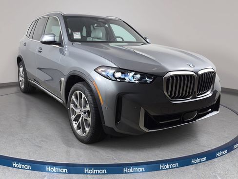 New 2026 BMW X5 xDrive40i w/ Premium Package AWD/4WD image 3