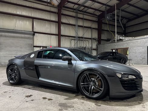 Used 2009 Audi R8 V8 image 3