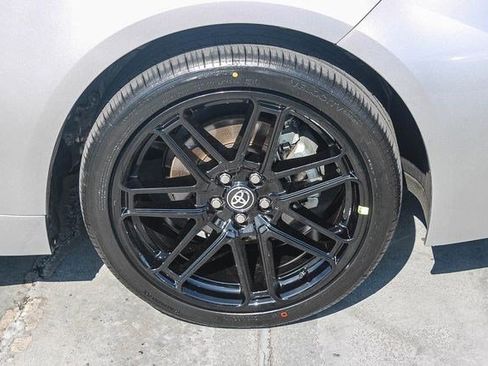 Used 2025 Toyota Corolla SE FWD image 11