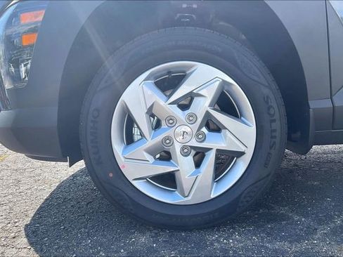 New 2026 Hyundai Kona SE image 12
