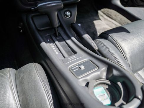 Used 1996 Pontiac Firebird Trans Am RWD image 42