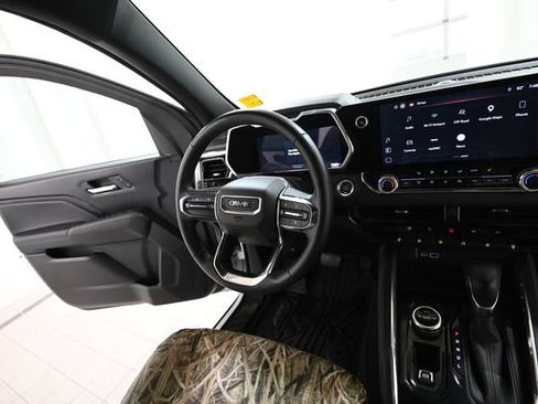 Used 2024 GMC Canyon Elevation w/ Elevation Premium Package AWD/4WD image 28