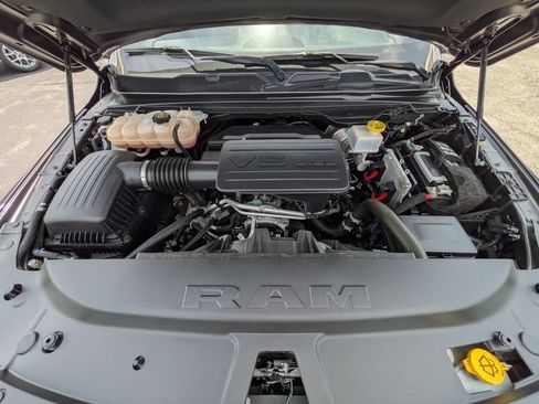 Used 2022 RAM 1500 Big Horn AWD/4WD image 23