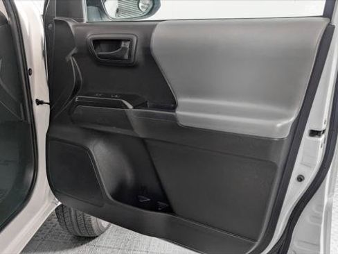 Used 2023 Toyota Tacoma SR RWD image 17