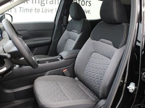 New 2026 Nissan Kicks SV image 13