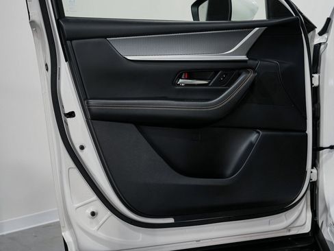 Used 2024 MAZDA CX-90 3.3 Turbo w/ Preferred Plus image 11