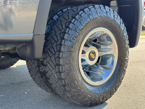Used 2020 Chevrolet Silverado 3500 LTZ w/ LTZ Plus Package AWD/4WD image 15