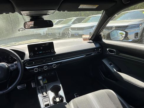 Used 2025 Honda Civic Sport image 32