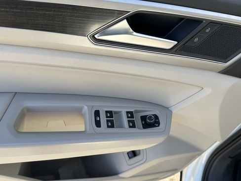 Used 2019 Volkswagen Atlas SEL image 17