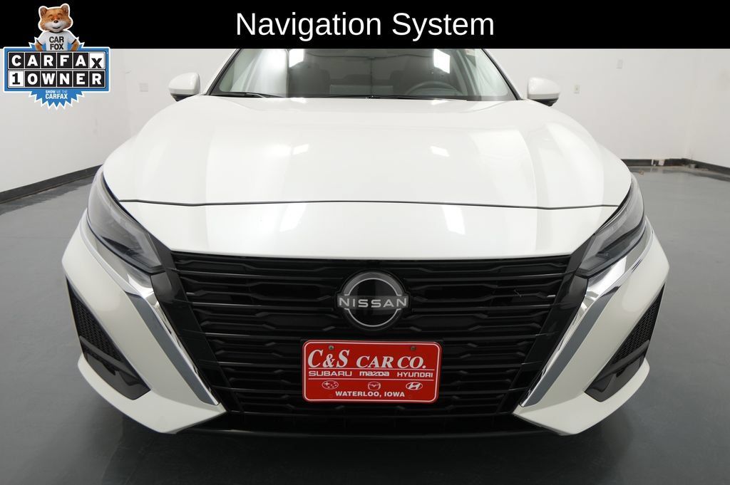 Used 2024 Nissan Altima 2.5 SL AWD/4WD image 2