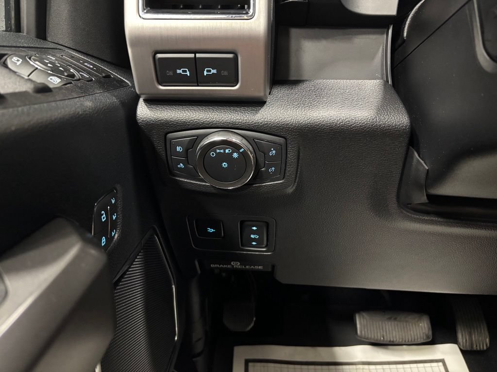 Used 2020 Ford F250 Platinum w/ Tremor Off-Road Package AWD/4WD image 16