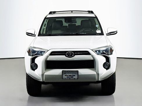 Used 2020 Toyota 4Runner SR5 Premium w/ Moonroof Package image 2
