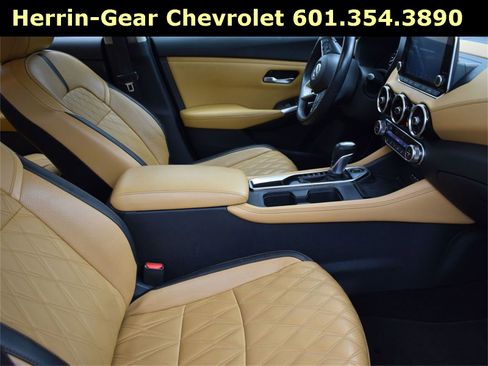 Used 2020 Nissan Sentra SV w/ SV Premium Package image 23