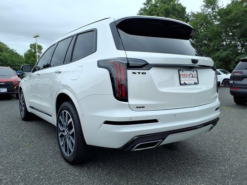 Used 2024 Cadillac XT6 Sport w/ Technology Package AWD/4WD image 23