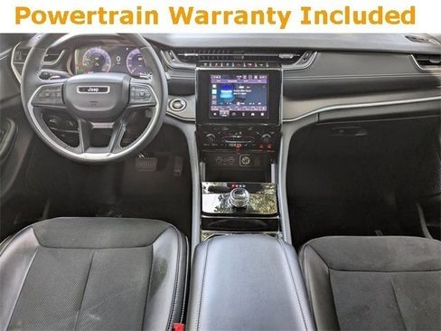 Used 2023 Jeep Grand Cherokee Altitude image 15