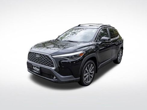 Certified 2023 Toyota Corolla Cross XLE w/ Convenience Package AWD/4WD image 13