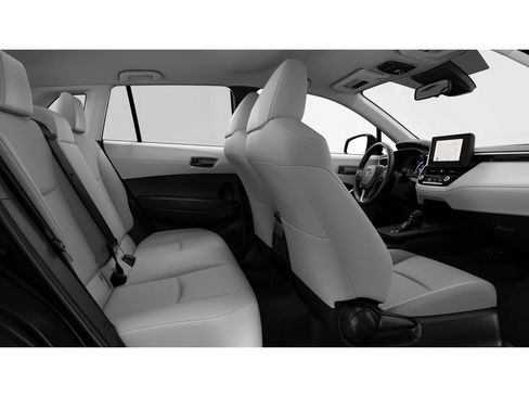 Used 2026 Toyota Corolla Cross LE image 7