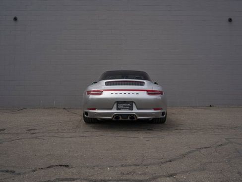 Certified 2018 Porsche 911 Targa 4 GTS AWD/4WD image 6