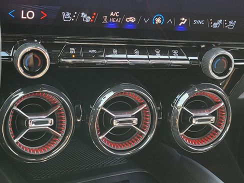 New 2025 Chevrolet Blazer EV RS AWD/4WD image 18