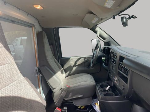 New 2025 GMC Savana 3500 w/ Power Convenience Package image 20