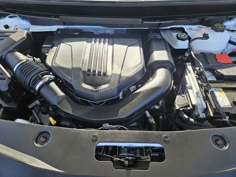 Used 2025 Buick Enclave Sport Touring image 31