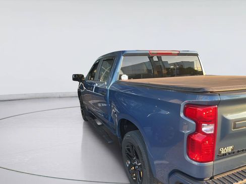 Used 2024 Chevrolet Silverado 1500 Custom w/ LPO, Dark Essentials Package RWD image 3