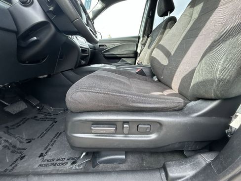 Used 2022 Honda Pilot Sport image 12