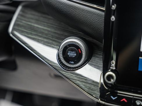 Used 2022 Jeep Wagoneer Series III image 28