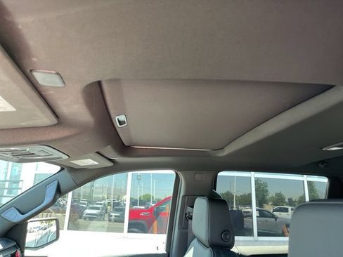 Used 2025 GMC Sierra 1500 AT4 w/ AT4 Premium Package AWD/4WD image 12