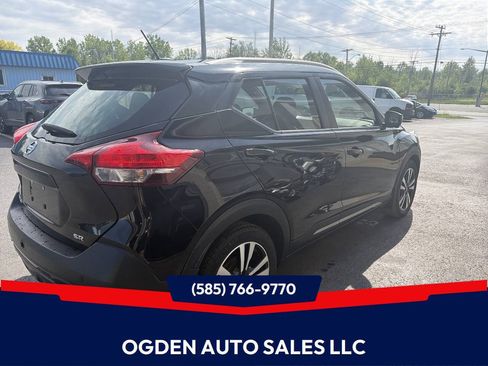 Used 2019 Nissan Kicks SR w/ SR Premium Package FWD image 1