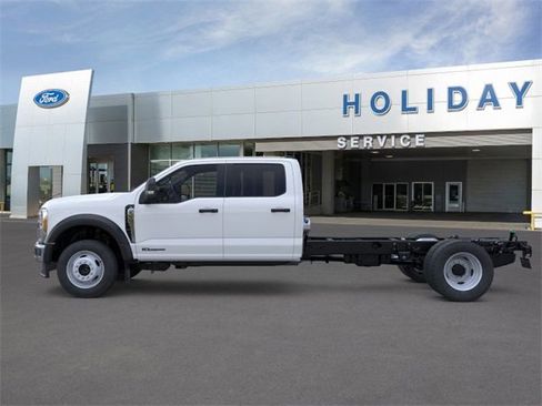 New 2025 Ford F550 4x4 Crew Cab Super Duty image 3