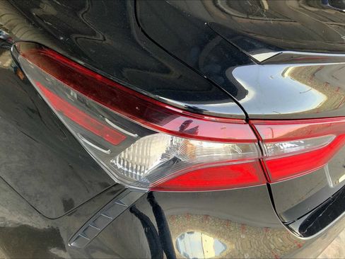 Used 2023 Toyota Camry SE image 26