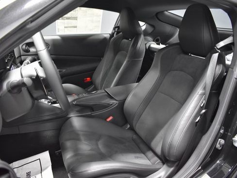 Certified 2024 Nissan Z Performance w/ Floor Mat Package image 13