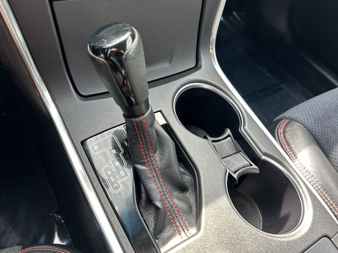 Used 2016 Toyota Camry XSE w/ Moonroof Package FWD image 24