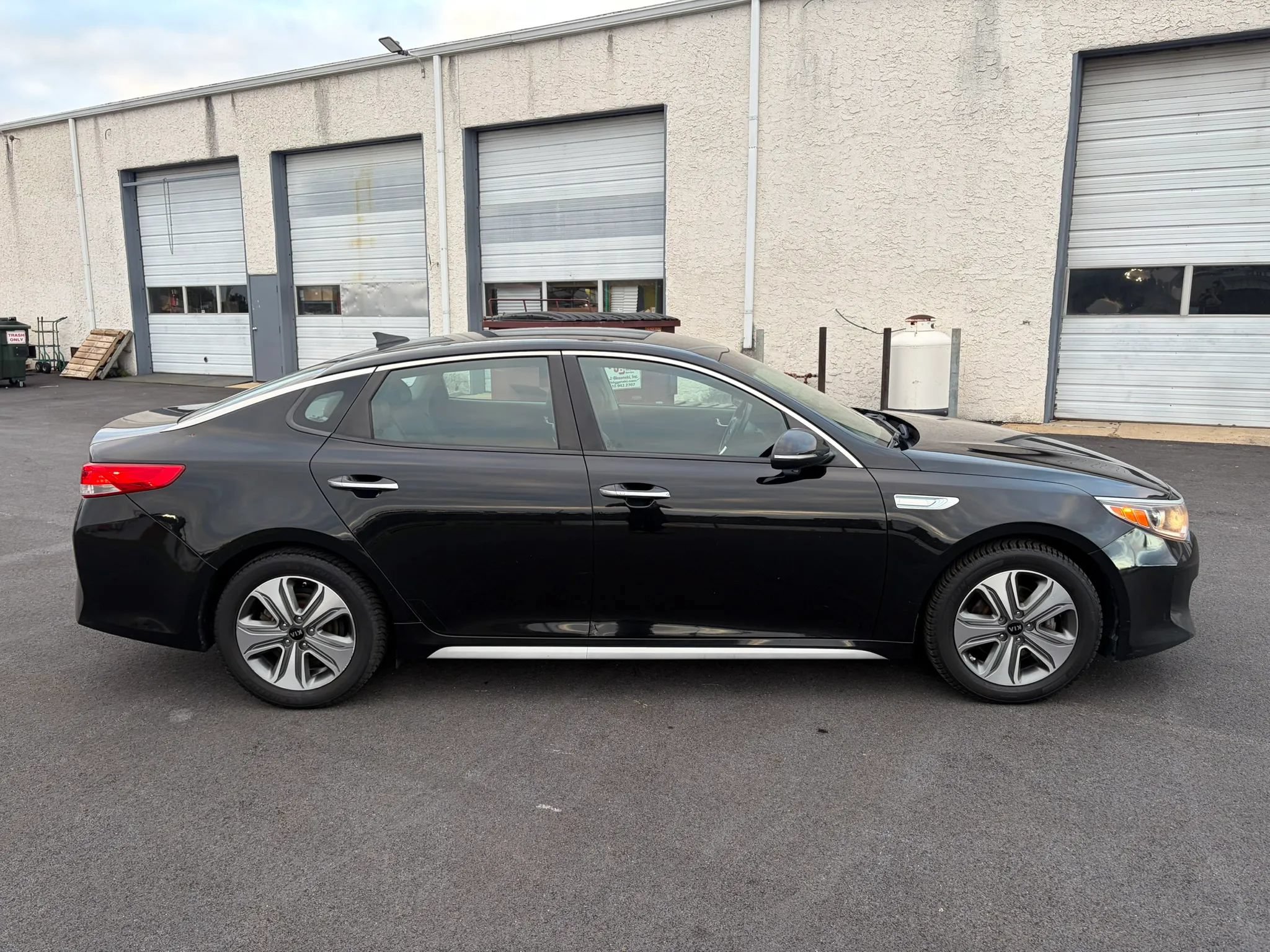 Used 2017 Kia Optima EX FWD image 8